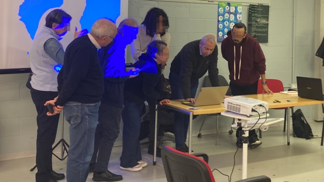 4 pc per installare Linux! Milano, 5.11.2025: Finito Windows 10 ? E' l'ora di provare Linux ! - linux